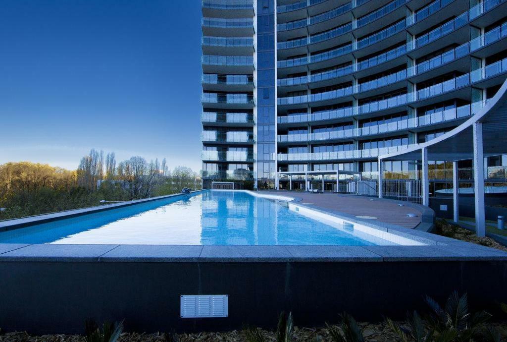Perfectly Located Modern Apartment - Canberra Cbd Exterior photo